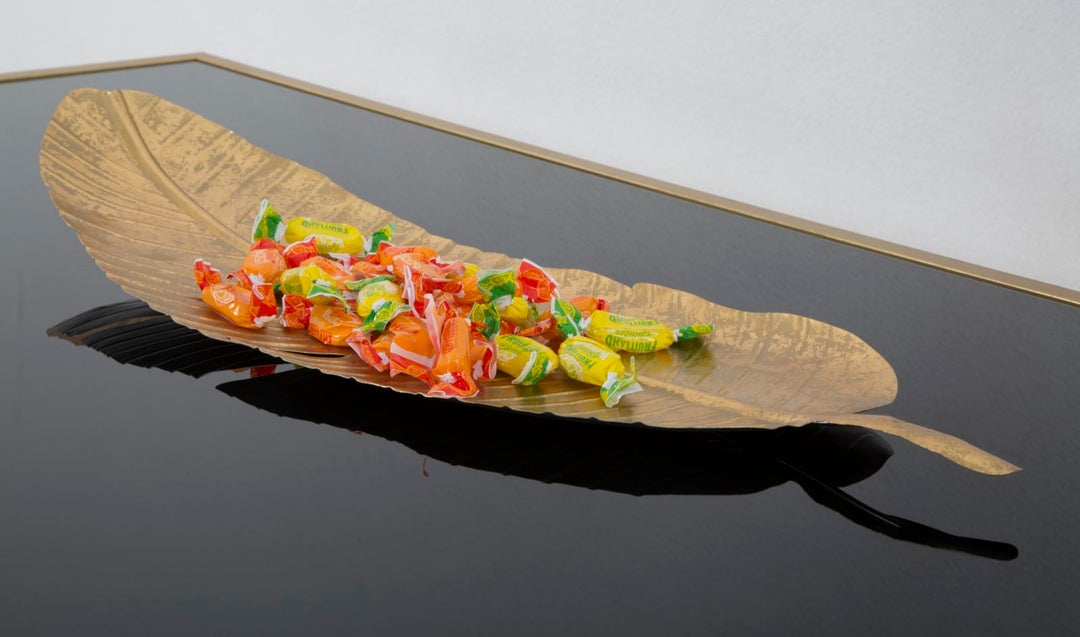 Bandeja de Metal Dorada en Forma de Letra