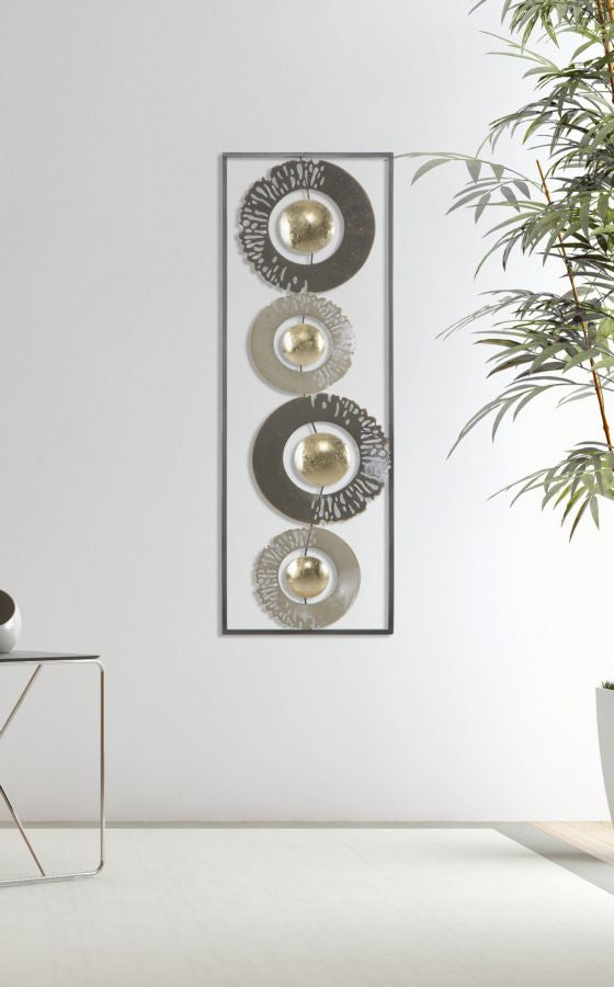 Decoración Geométrica Redonda De Metal En La Pared En Marco