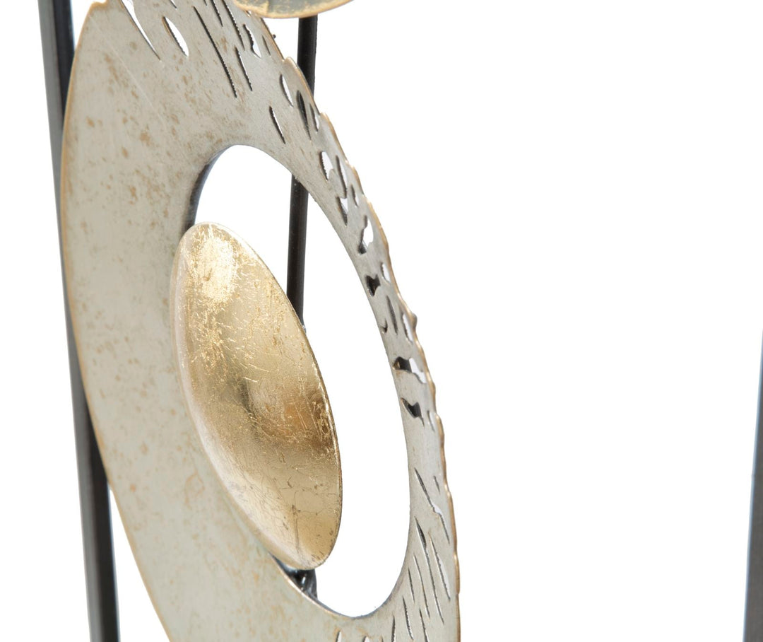 Decoración Geométrica Redonda De Metal En La Pared En Marco