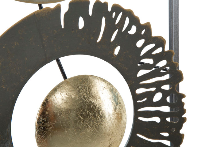 Decoración Geométrica Redonda De Metal En La Pared En Marco