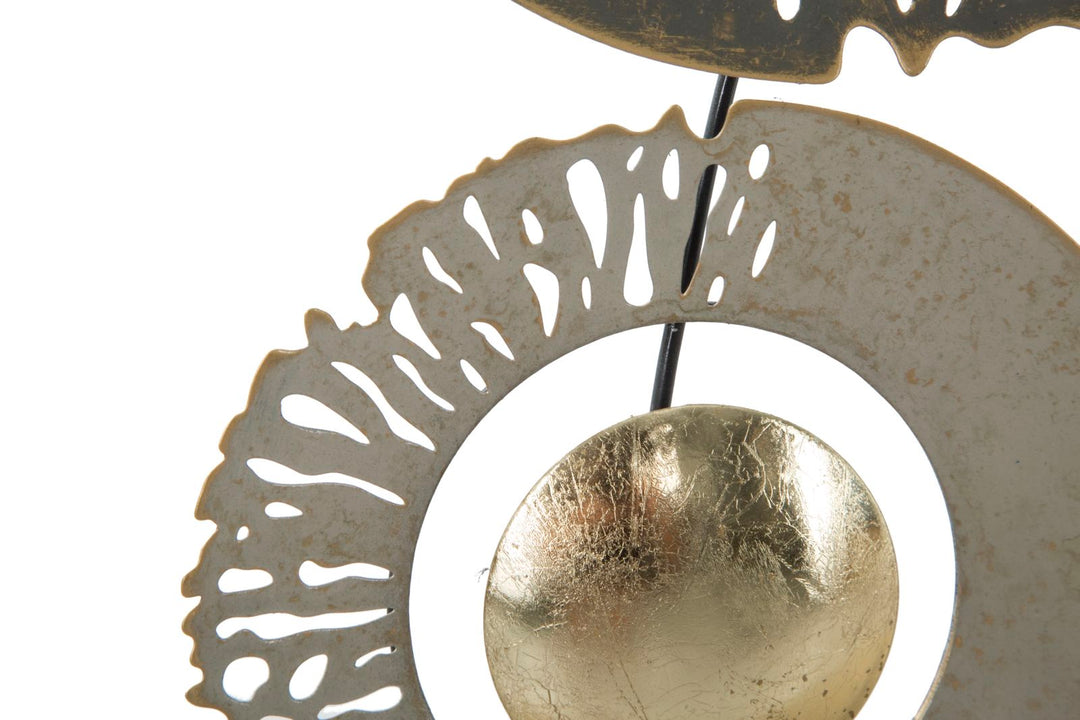 Decoración Geométrica Redonda De Metal En La Pared En Marco