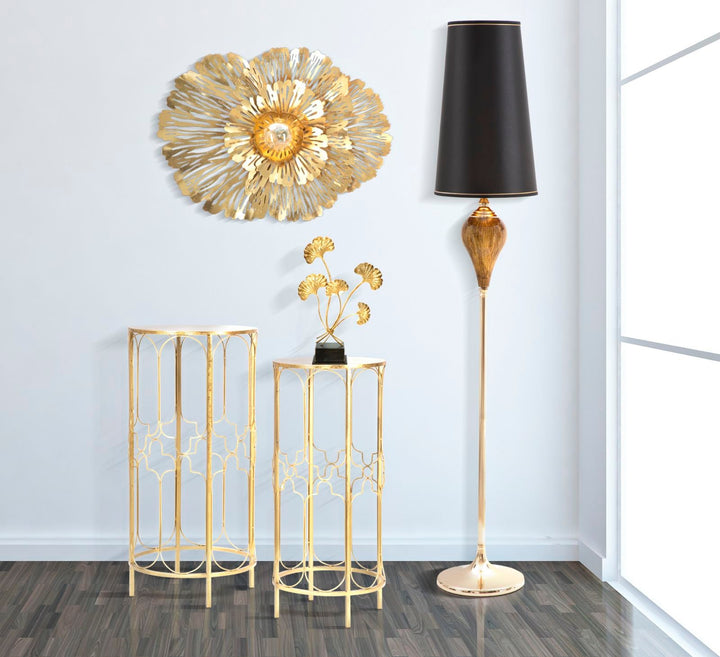 Lámpara de Pared Floral de Metal Dorado