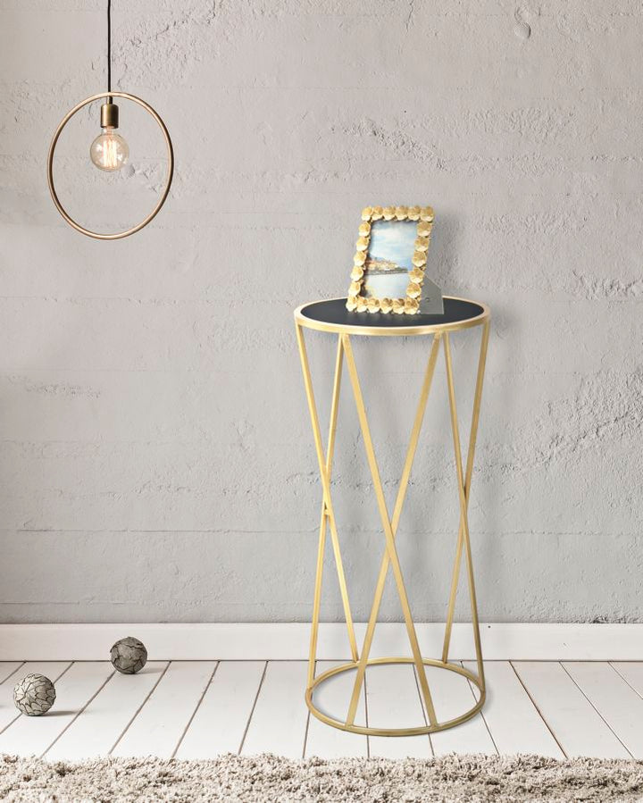 Mesa redonda de pedestal con base dorada – Soporte moderno para plantas