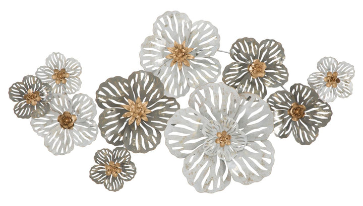Decoración de pared con flores de metal