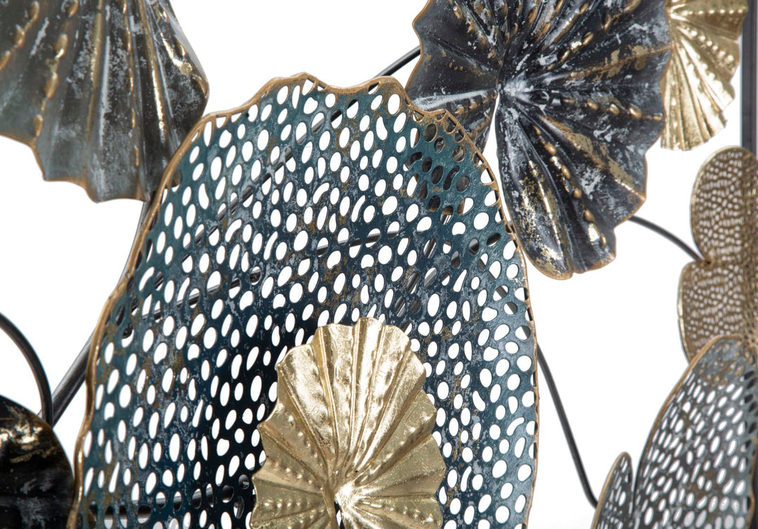 Nenúfar de metal en marco