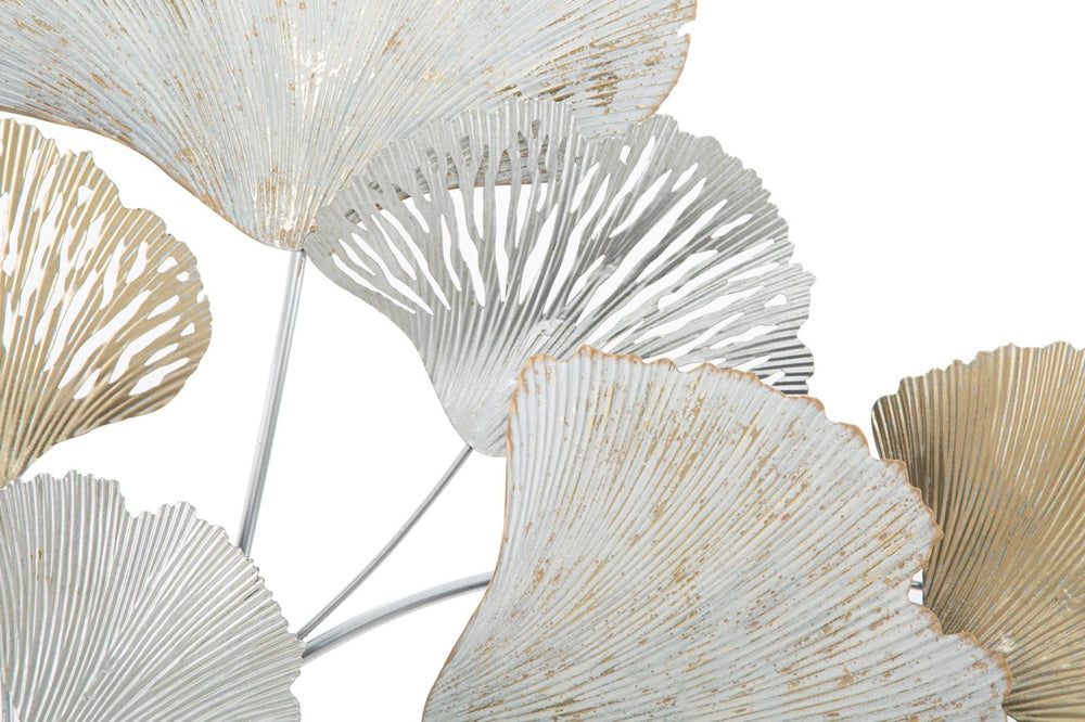 Decoración de pared de hojas doradas y blancas