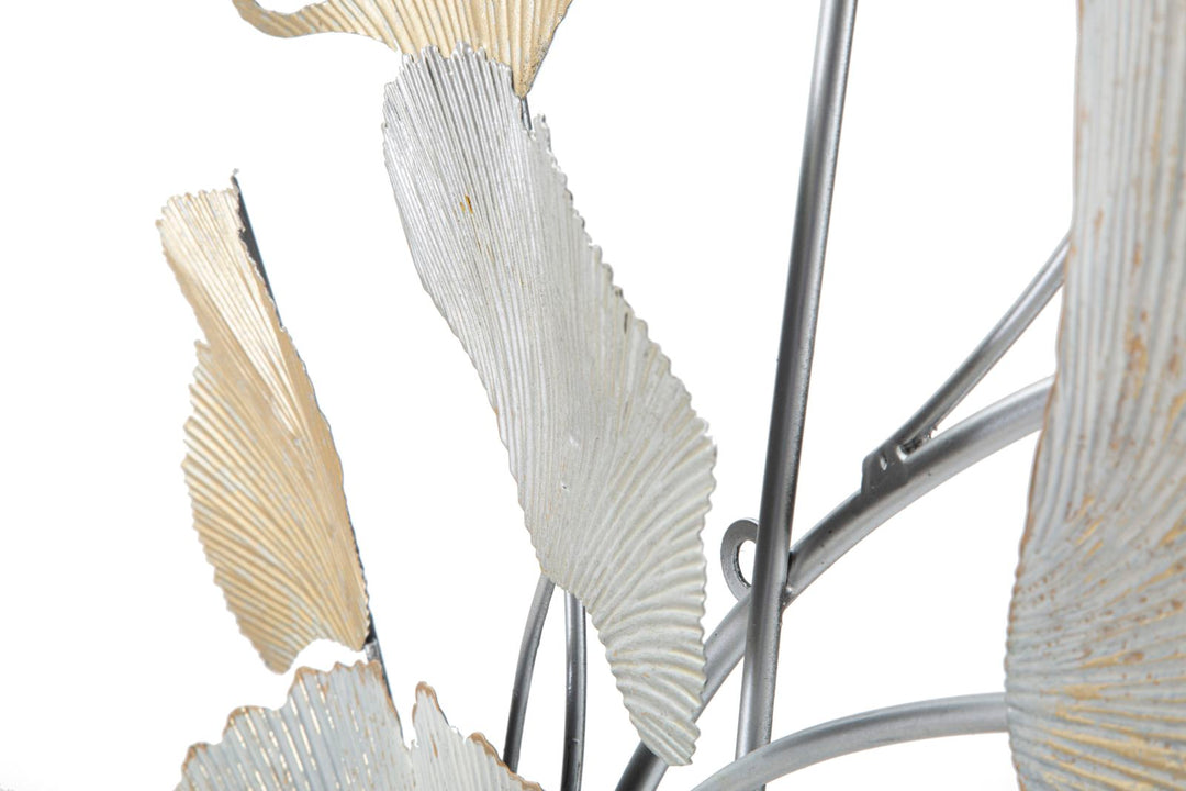 Decoración de pared de hojas doradas y blancas