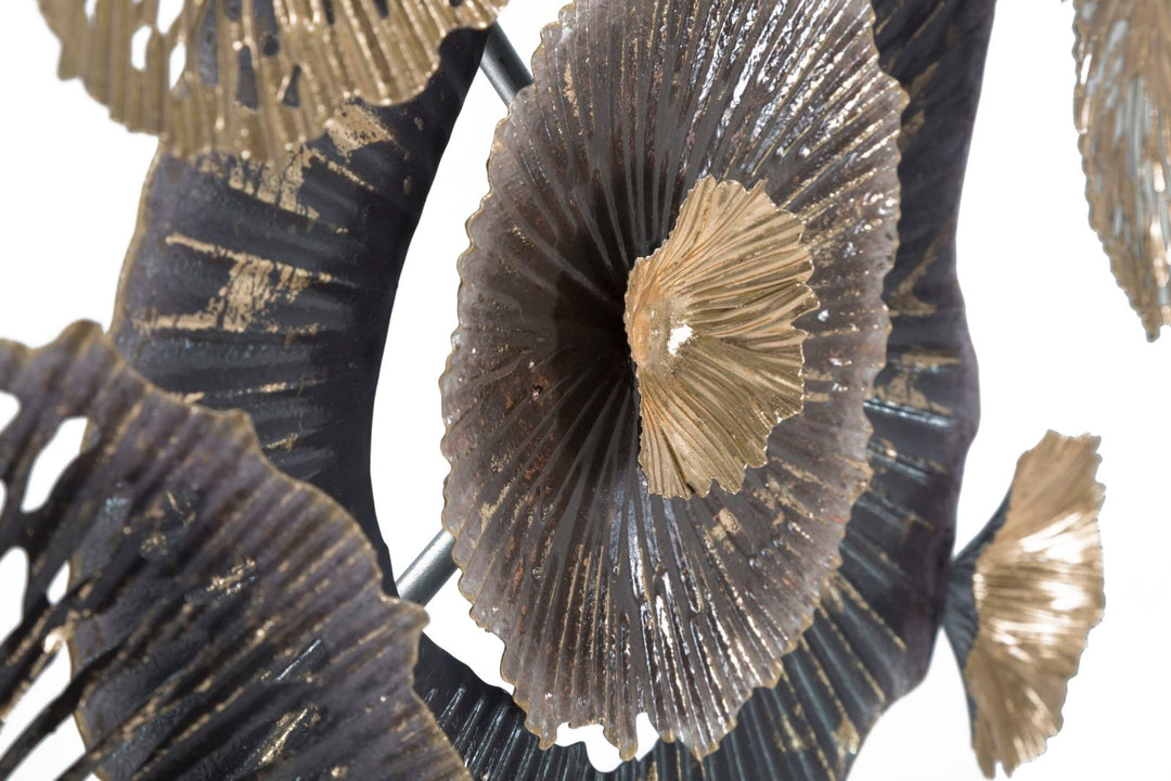 Decoración de pared con flores de metal