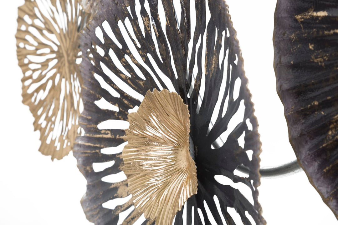 Decoración de pared con flores de metal