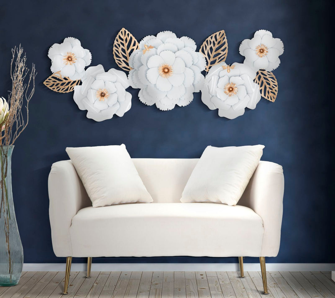 Decoración de Pared Floral en Oro y Blanco