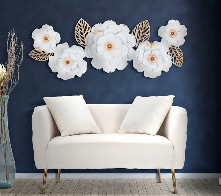 Decoración de Pared Floral en Oro y Blanco