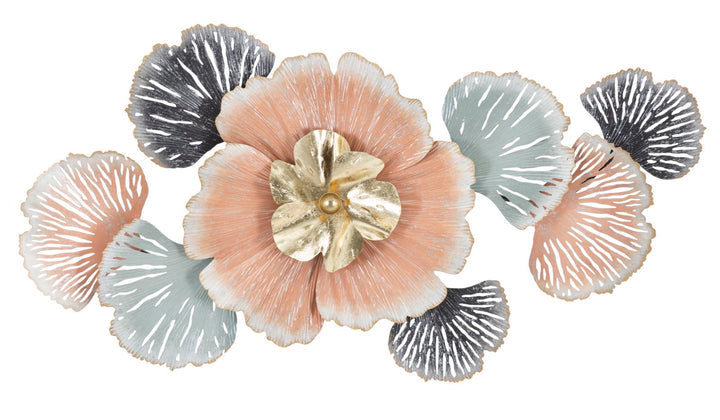 Decoración de pared con flores de metal