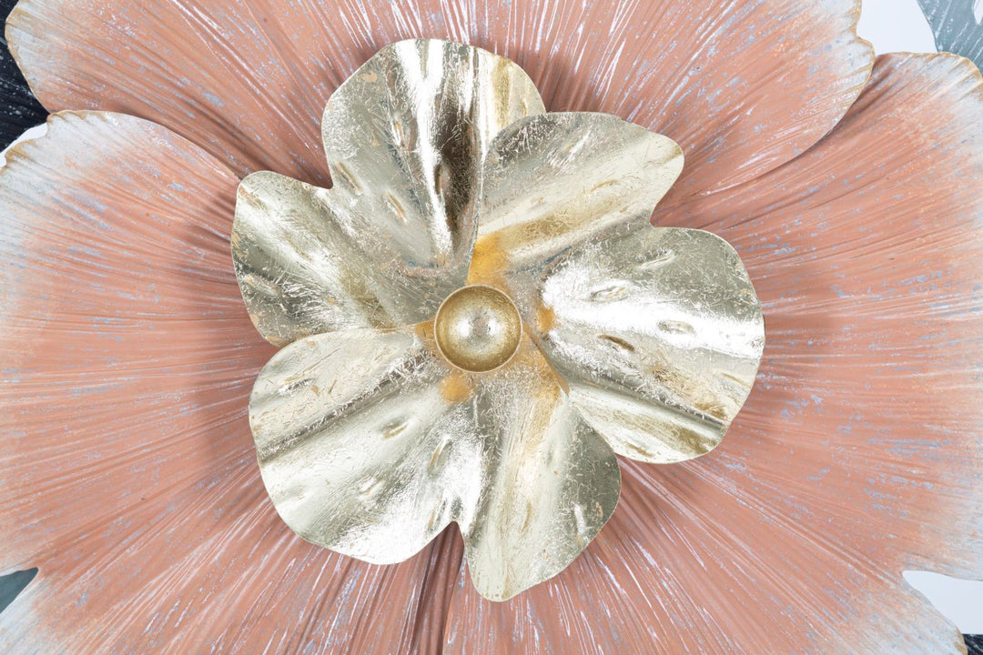 Decoración de pared con flores de metal