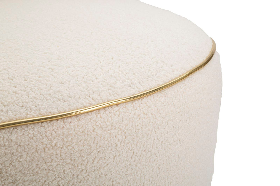 Sillón Redondo Crema con Cojín y Detalles Dorados
