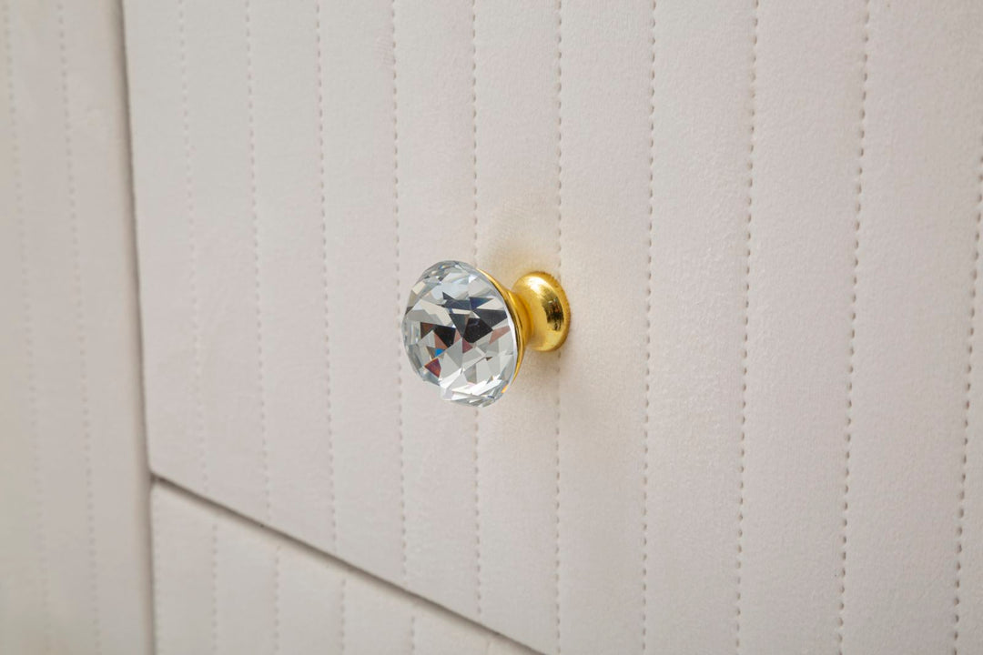 Armario de madera color crema con base dorada – Montpellier almacenaje