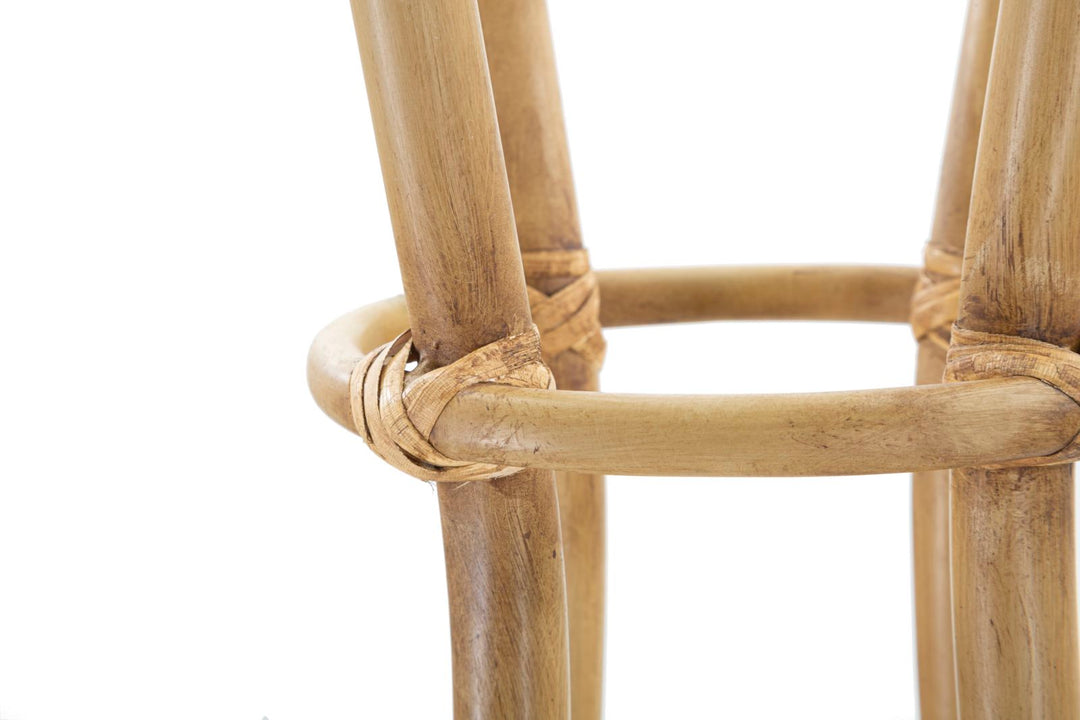 Paraguero alto de ratán con soporte – Panama diseño