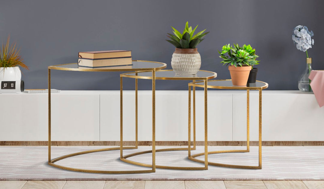 Juego de 3 mesas de centro nido con tapas triangulares – Estilo moderno