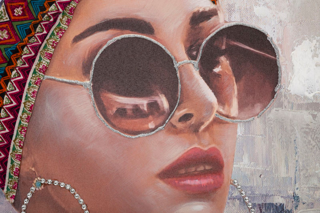 Mujer con pañuelo en la cabeza y gafas de sol Pintura Moderna