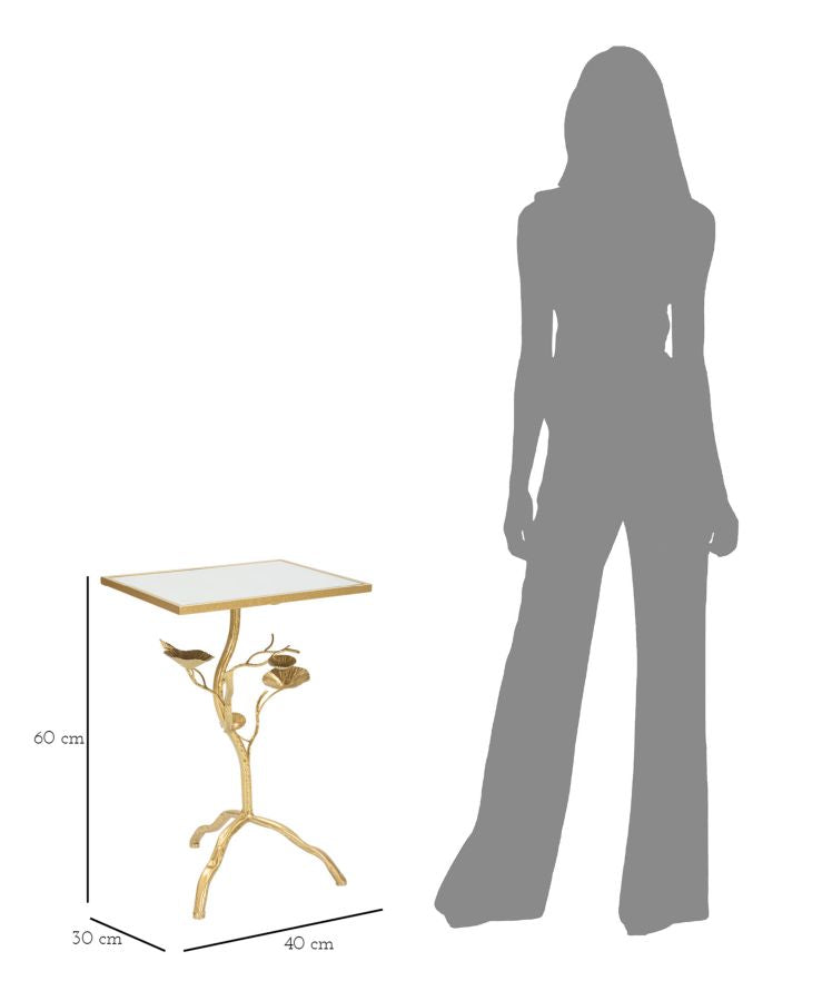 Mesa auxiliar de metal dorado con base decorativa – Tisty diseño