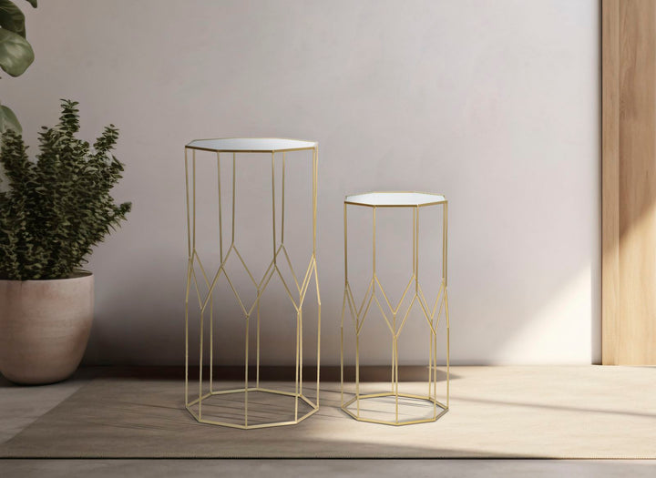 Juego de 2 mesas auxiliares de cristal con marco dorado – New Glass