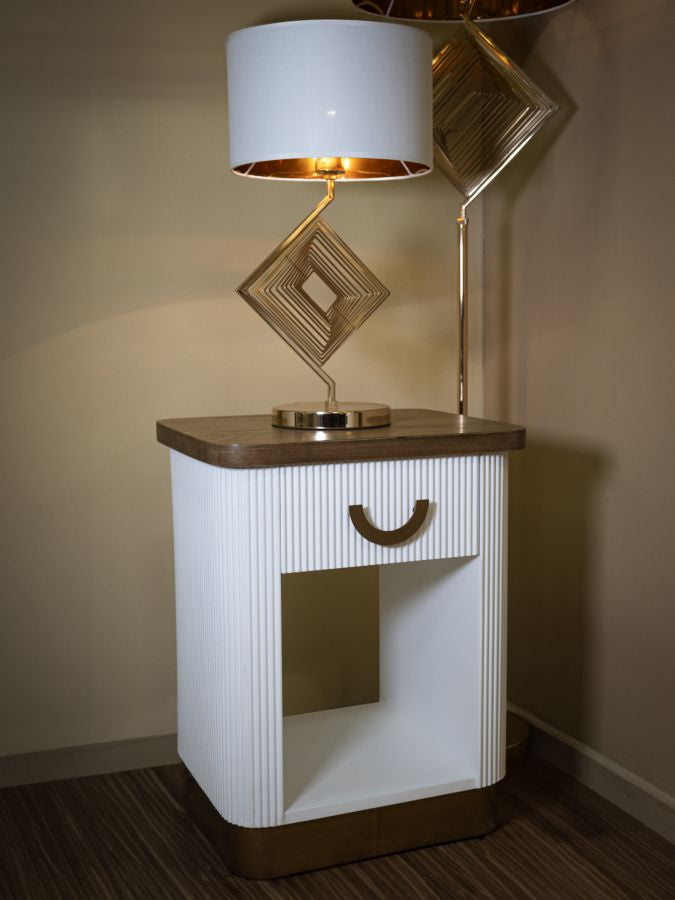 Mesita de noche blanca con cajón – Tolosa