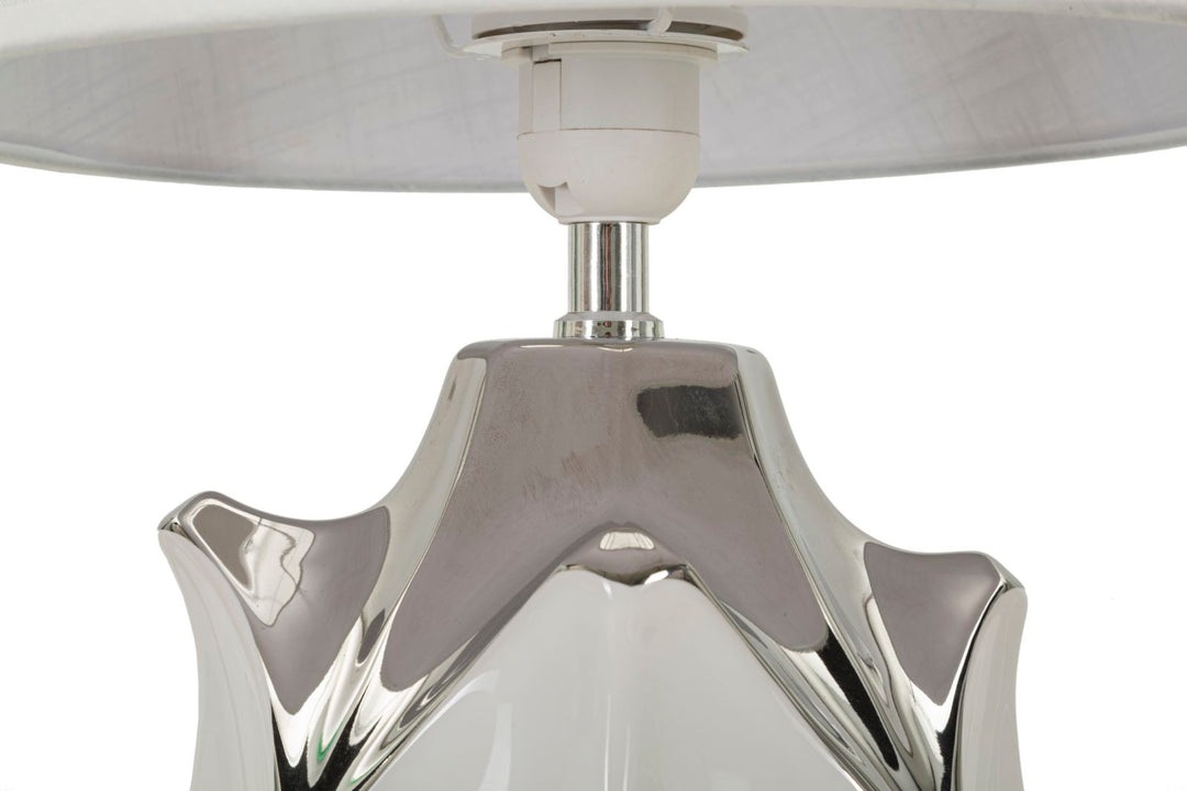 Lámpara de mesa decorativa plateada con pantalla blanca – Shiney Collection