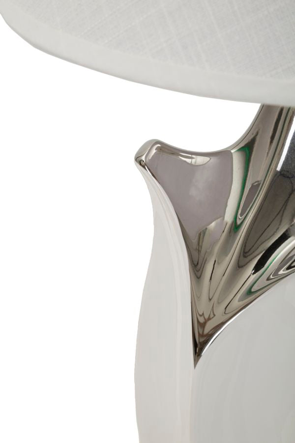 Lámpara de mesa decorativa plateada con pantalla blanca – Shiney Collection
