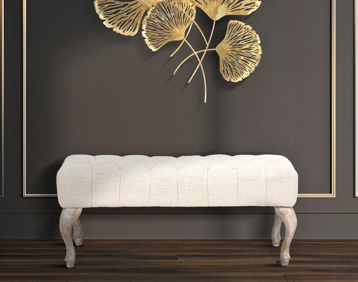 Banco beige capitoné – Asiento tapizado clásico