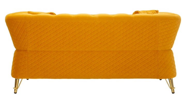 Sofá de terciopelo mostaza con cojines – Emy 2 plazas