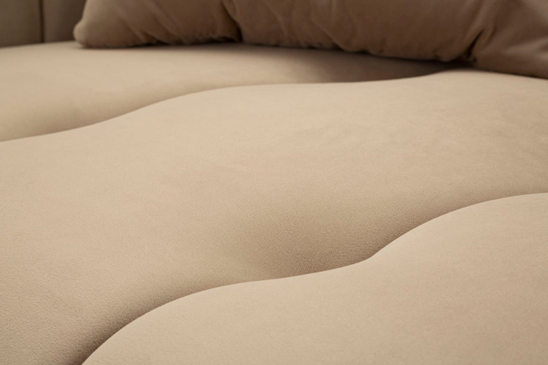 Sofá tapizado gris con cojines – Alma 2 plazas