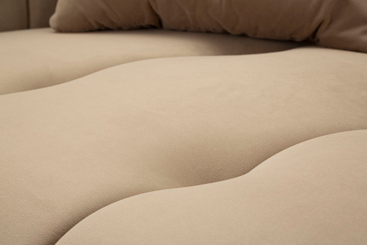 Sofá tapizado gris con cojines – Alma 2 plazas