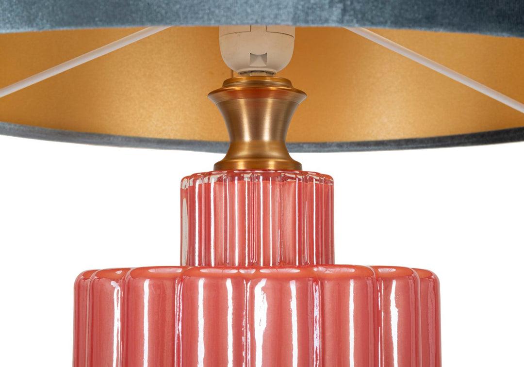 Lámpara de mesa gris y rosa con pantalla de tela – Helene Tower Collection