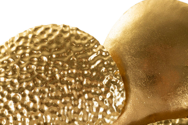 Aplique de pared de metal dorado con diseño de concha marina – Estilo contemporáneo