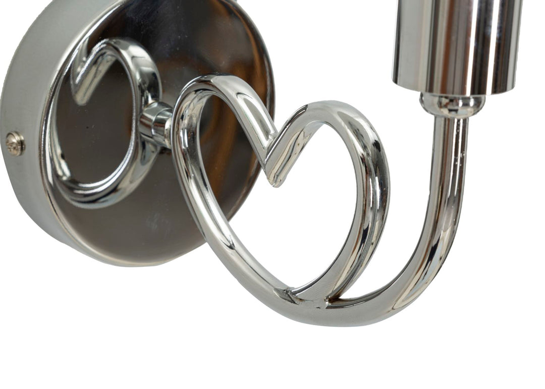 Aplique de pared plateado y blanco con pantalla cúpula – Lovy acento moderno