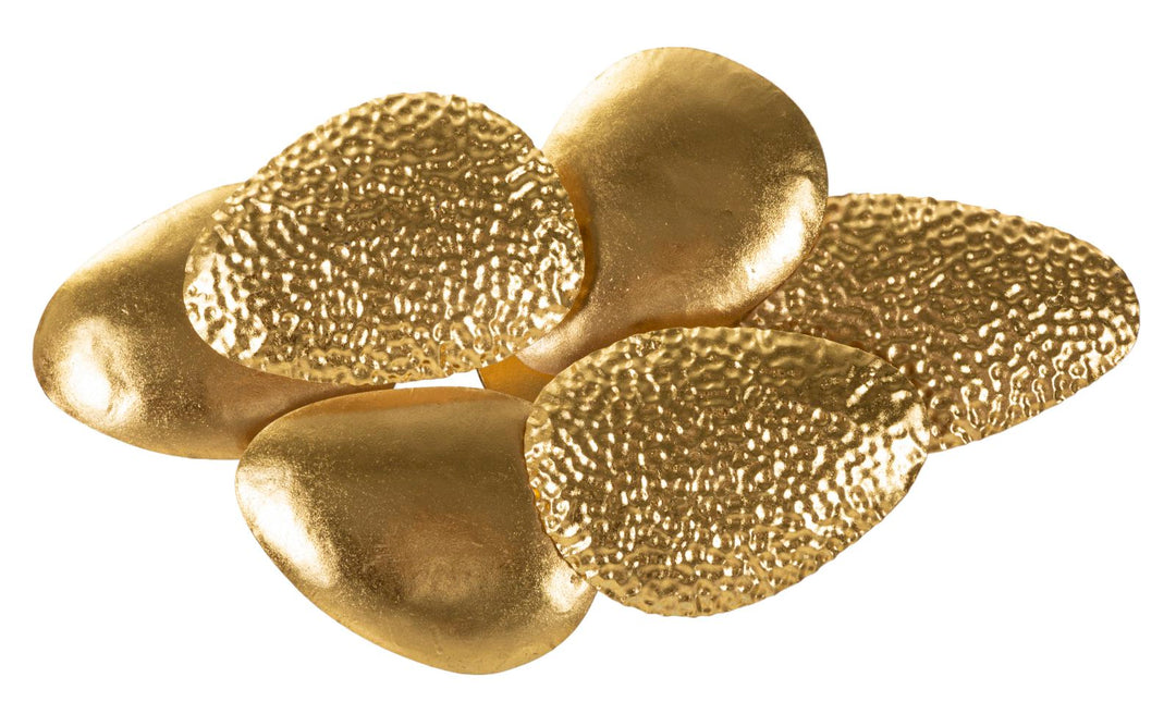 Aplique de pared de metal dorado con diseño de concha marina – Estilo contemporáneo