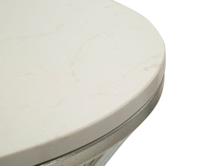 Mesa auxiliar redonda de mármol artificial con base de metal – Funnel estilo moderno