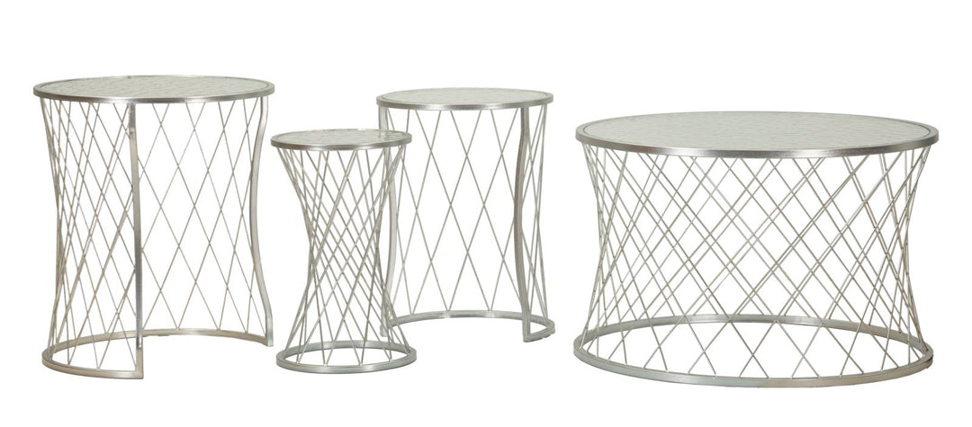 Juego de 4 mesas auxiliares de metal plateado – Noah colección moderna