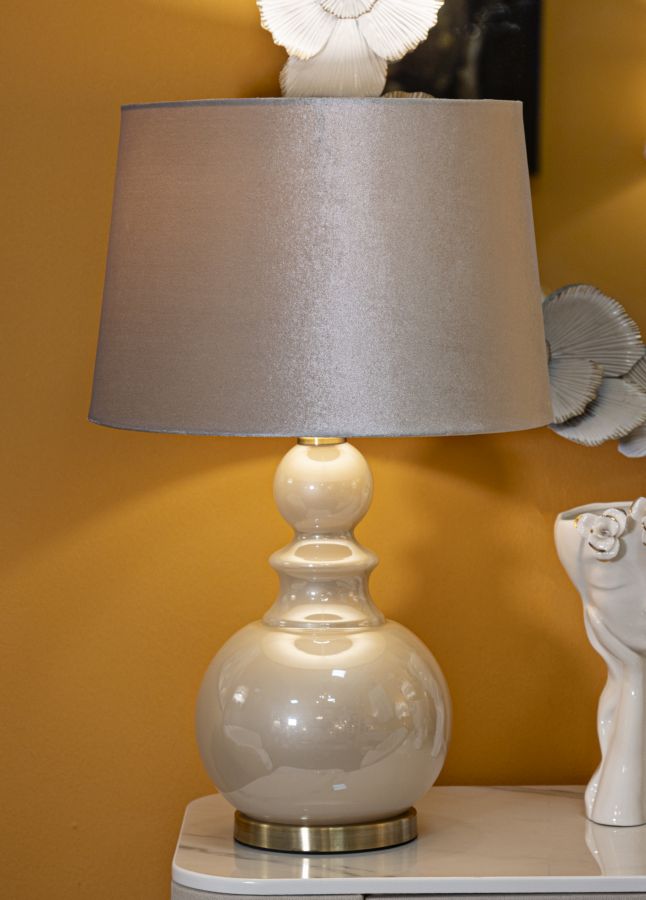 Lámpara de mesa decorativa dorada con pantalla de tela – Perly Tower diseño