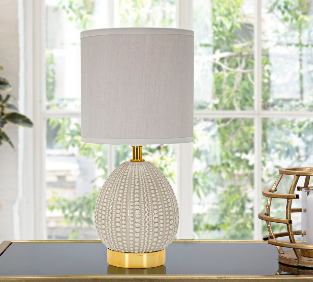 Lámpara de noche de cerámica gris con pantalla de tela – Flavi Collection