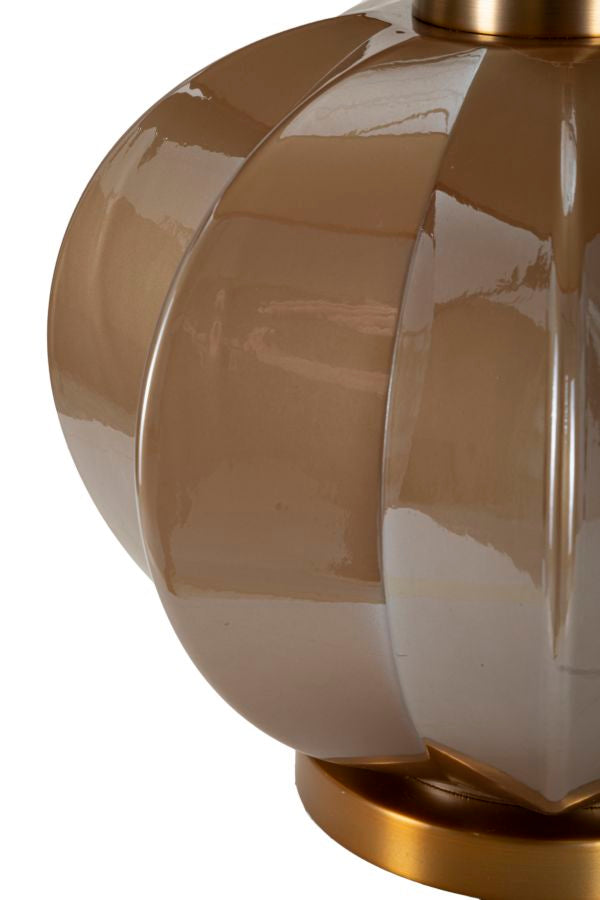 Lámpara de mesa de metal marrón con pantalla de tela – Prague contemporánea