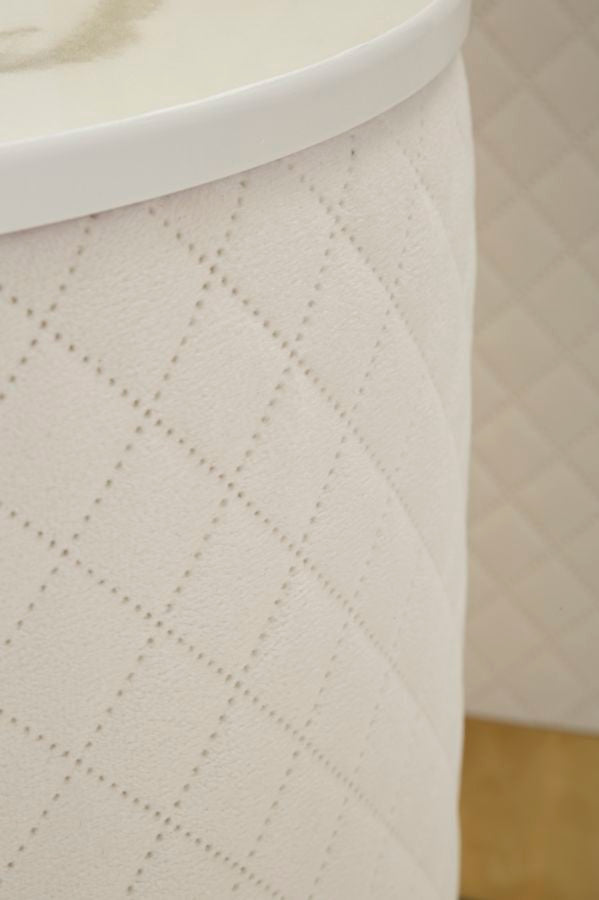 Juego de 3 pufs tapizados con almacenaje – Display Shop diseño moderno