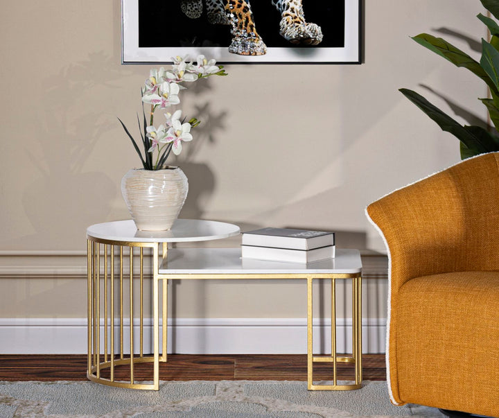 Mesa de centro rectangular de mármol artificial con base dorada – Ankara Collection