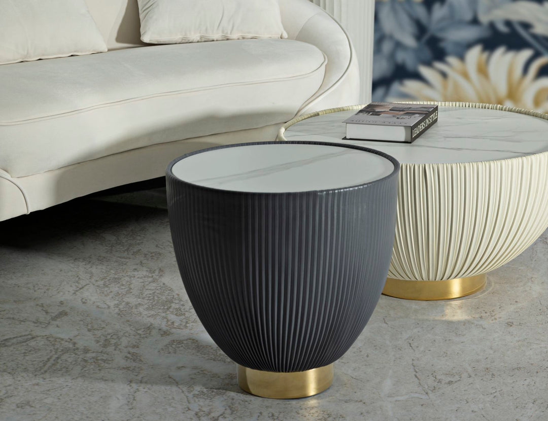 Mesa de centro redonda negra con base dorada – Elge estilo contemporáneo