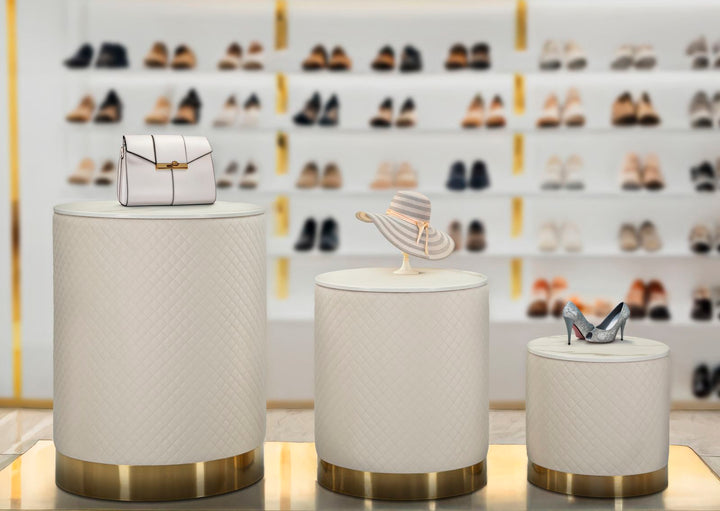 Juego de 3 pufs tapizados con almacenaje – Display Shop diseño moderno