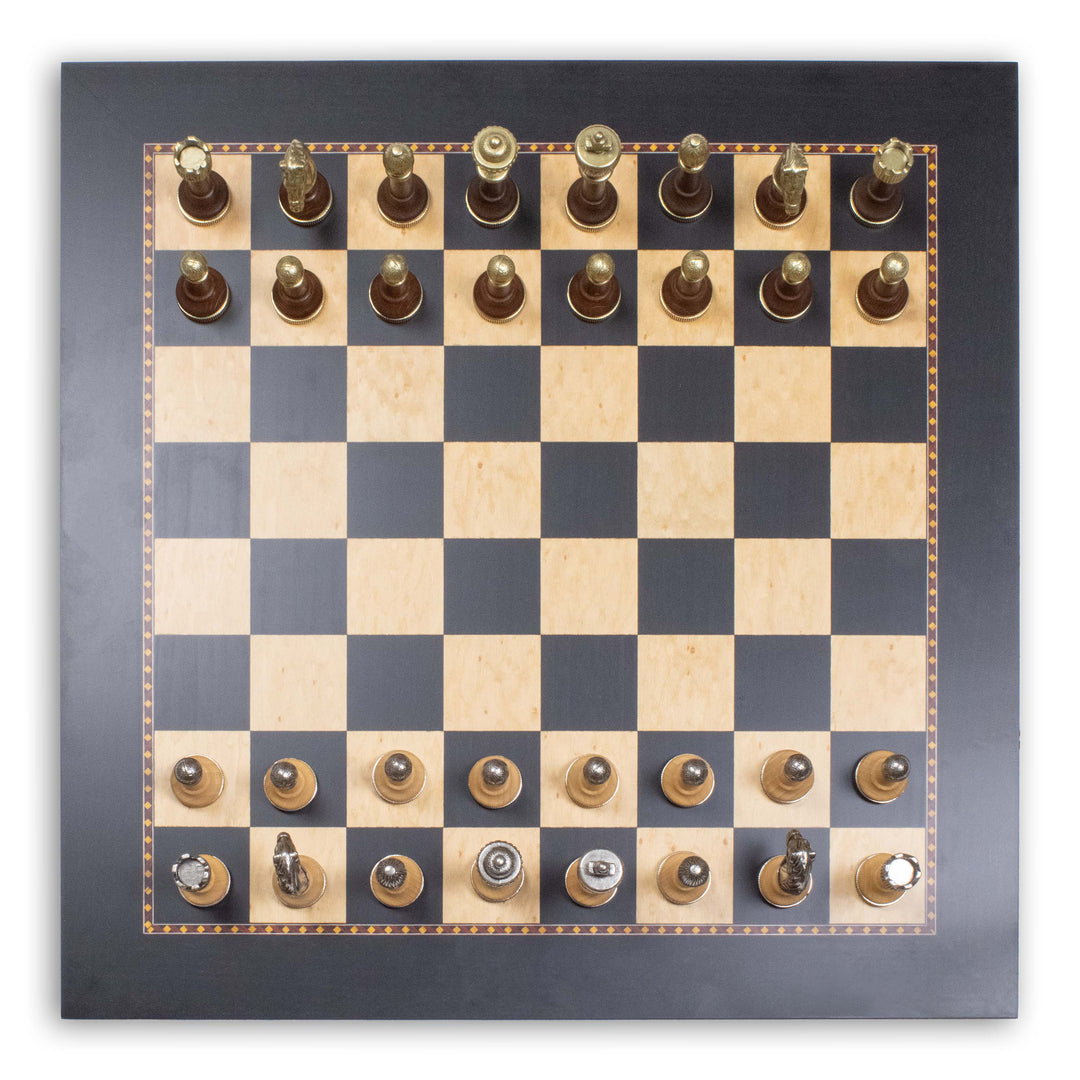 Juego de Ajedrez Clásico en Metal de Italfama con Tablero de Madera Premium Queen’s Gambit