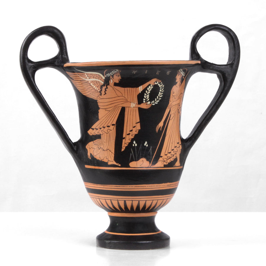 Kantharos Griego de Figuras Rojas con Nike y Zeus Pottery - The Ancient Home