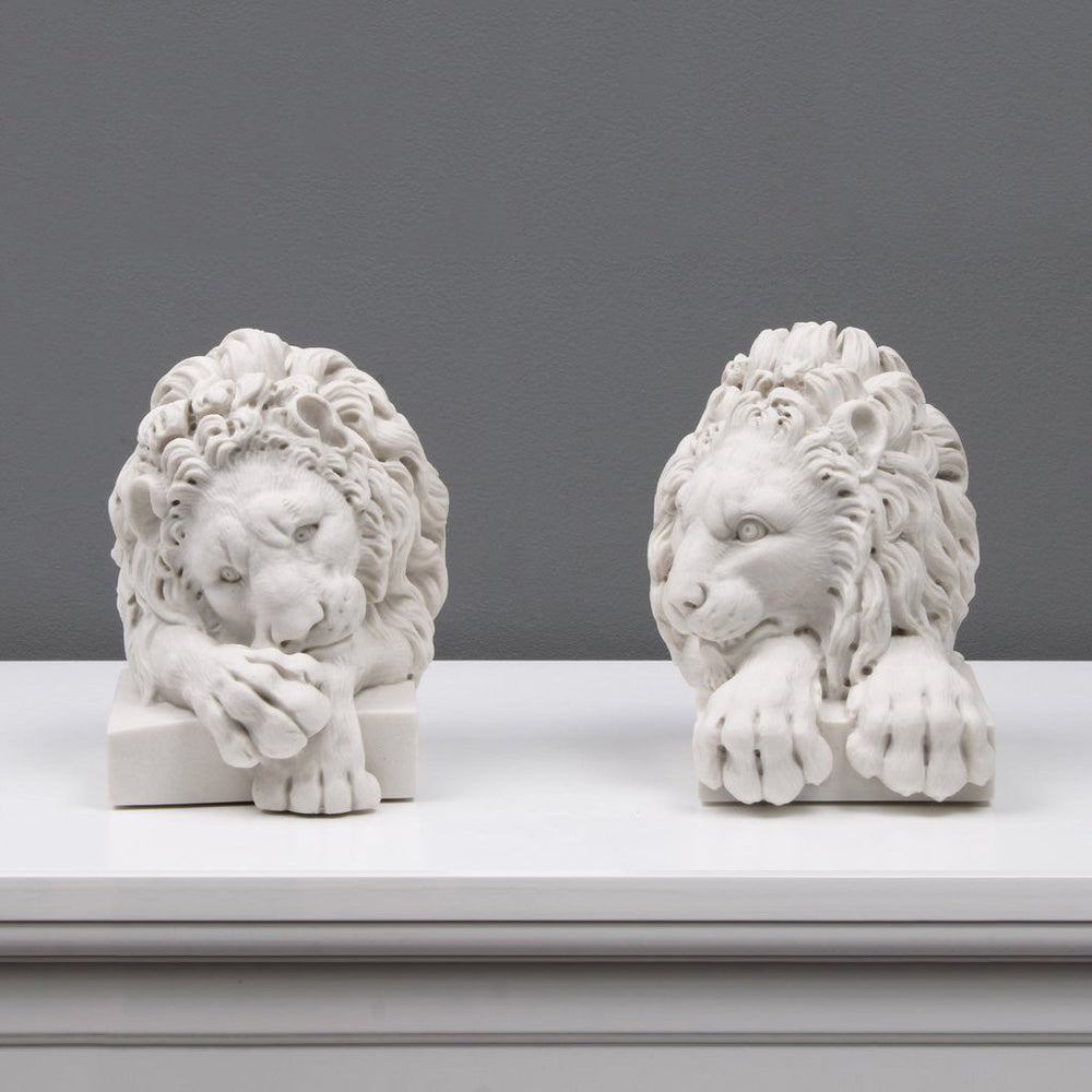 Par de sujetalibros de leones de Canova