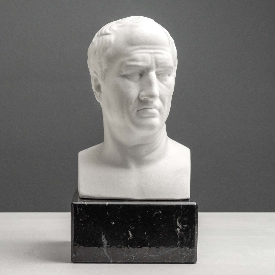 Busto de Cicerón sujetalibros con base de mármol negro