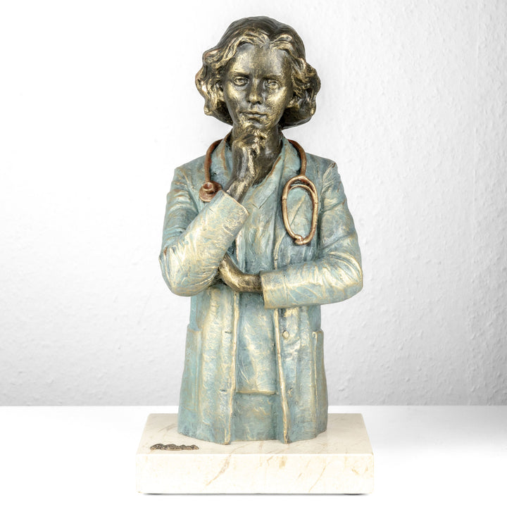 Escultura Doctora de Anglada sobre Base de Mármol