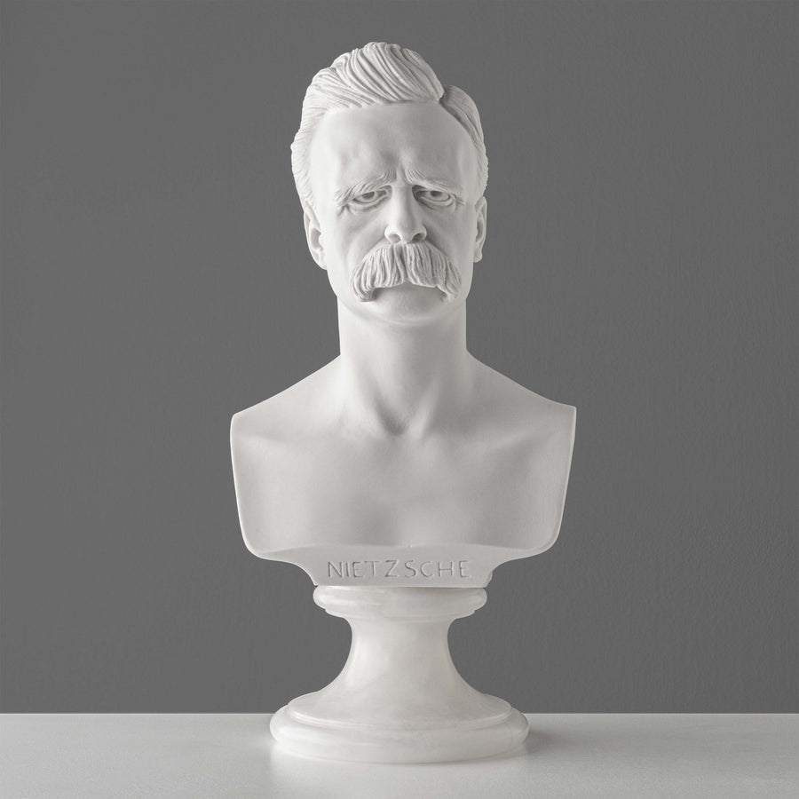 Busto de Friedrich Nietzsche — Arquitecto del Existencialismo Moderno